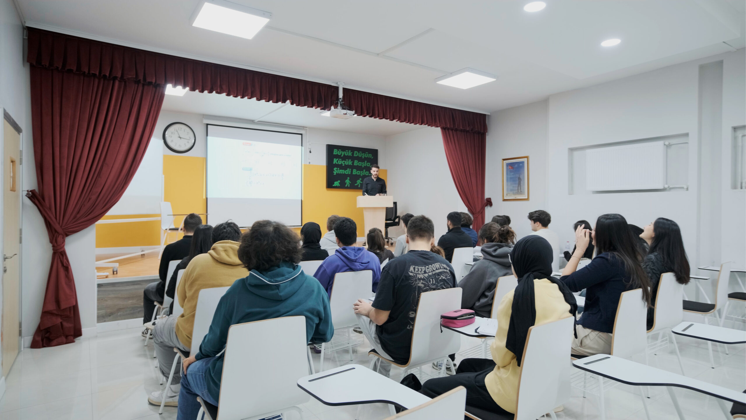 Atasehir Pusula egitim.00_00_25_19.Still004